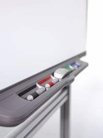 交互式白板 开启投影时代的创新教学与协作新篇章